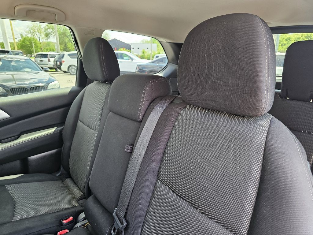 2020 Nissan Pathfinder Image 32