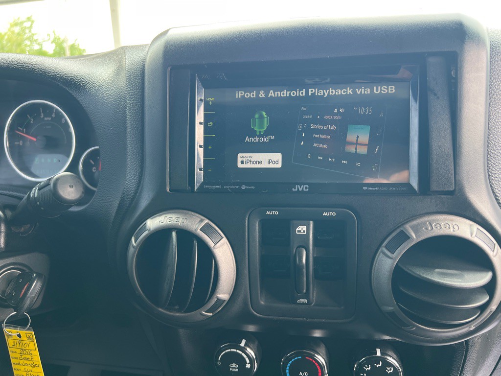 2016 Jeep Wrangler Unlimited Image 37