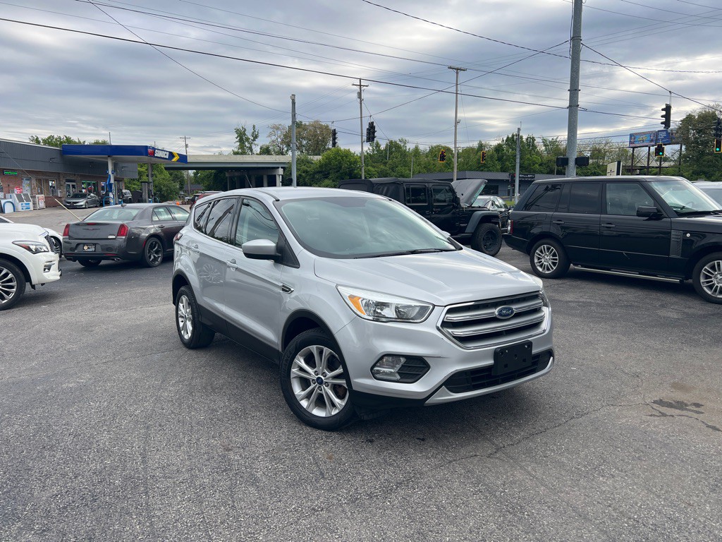 2017 Ford Escape Image 1