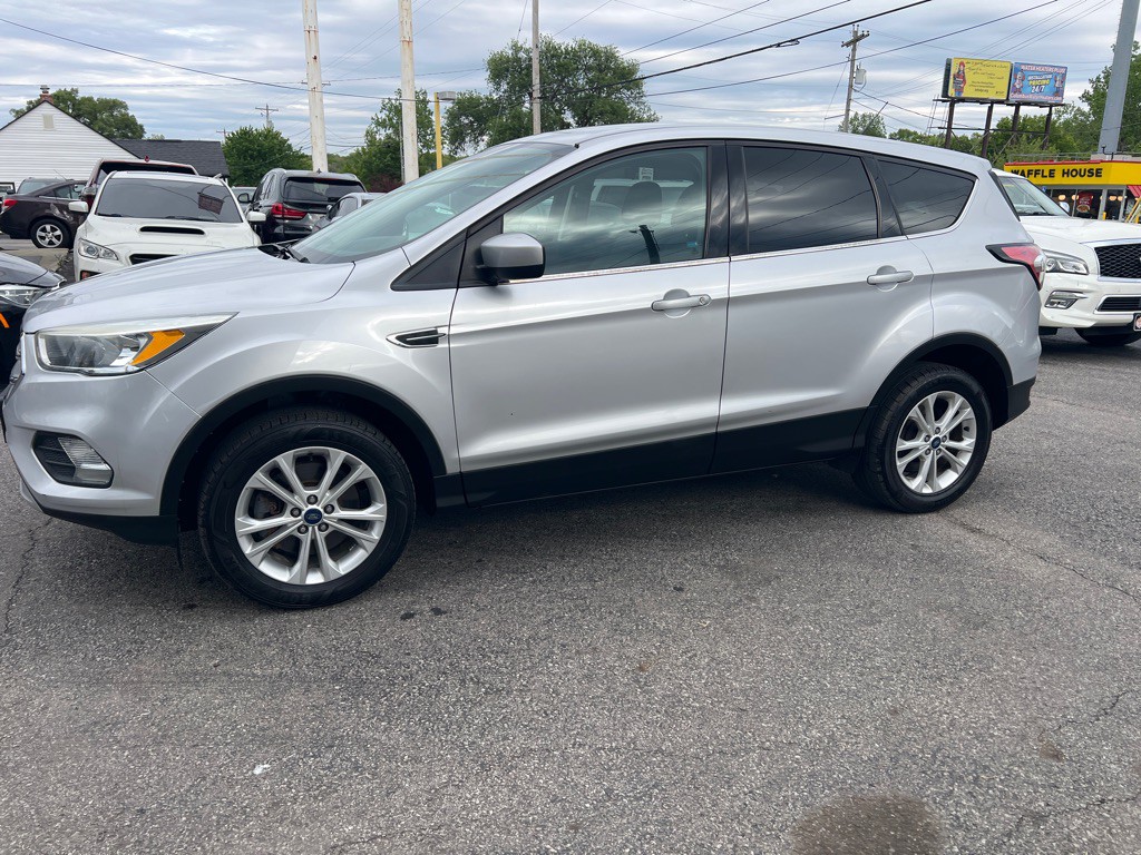 2017 Ford Escape Image 10