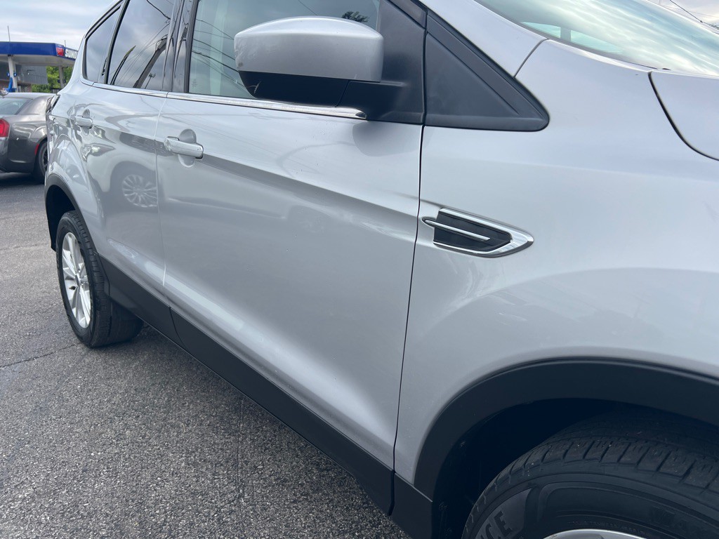 2017 Ford Escape Image 19