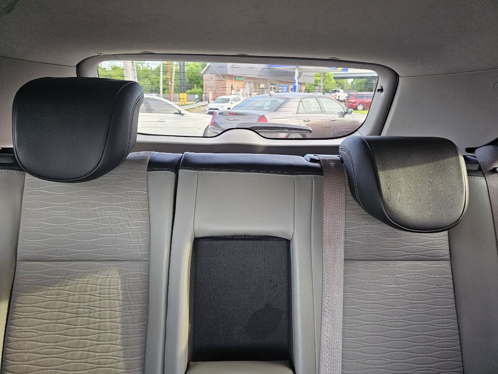 2016 Buick Enclave Image 16