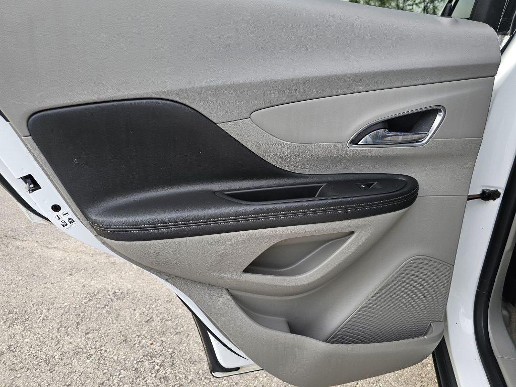 2016 Buick Enclave Image 30