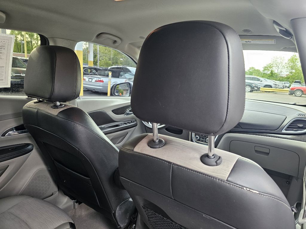 2016 Buick Enclave Image 34