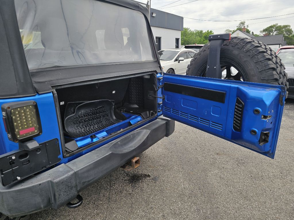 2015 Jeep Wrangler Image 24
