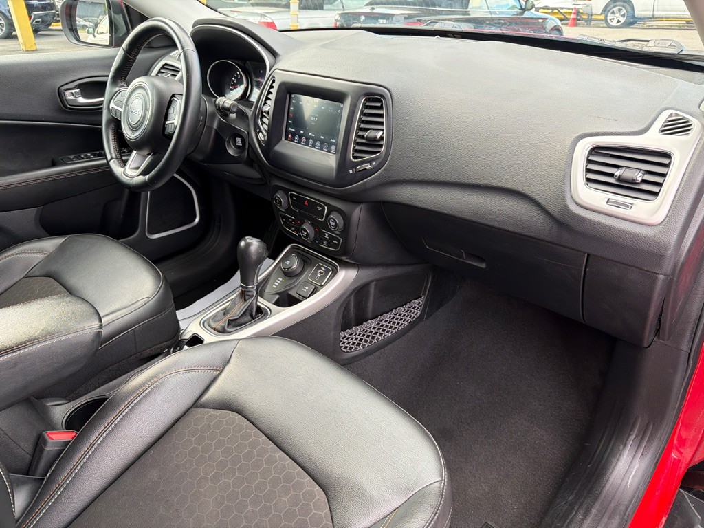 2021 Jeep Compass Image 32