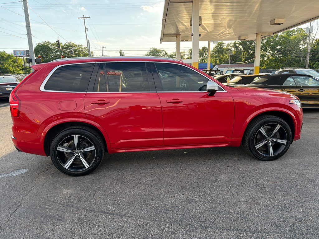 2016 Volvo XC90 Image 17