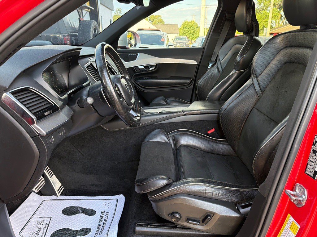 2016 Volvo XC90 Image 22