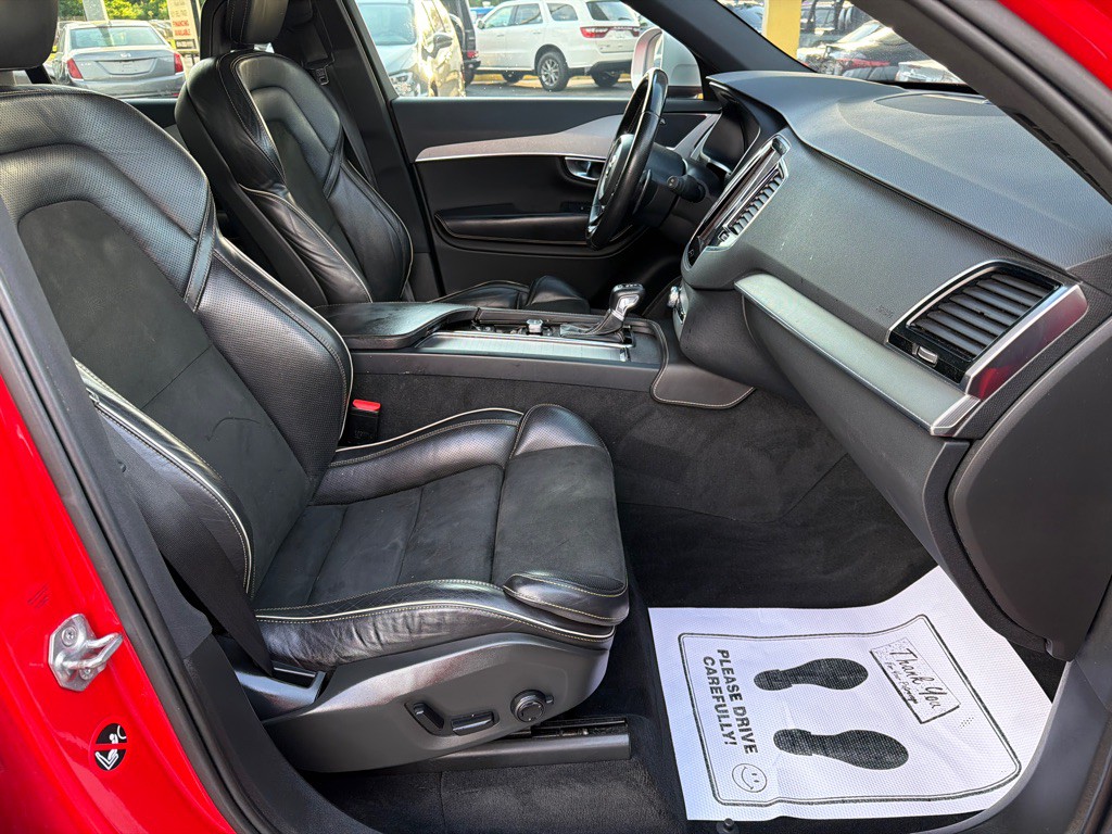 2016 Volvo XC90 Image 41