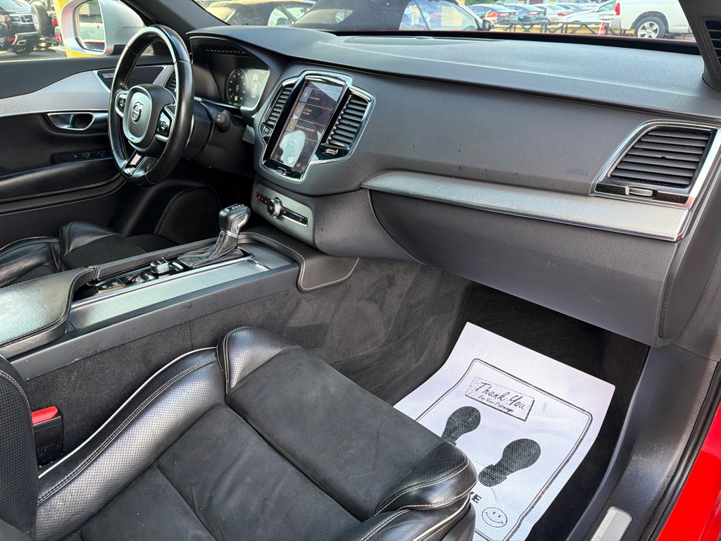 2016 Volvo XC90 Image 42