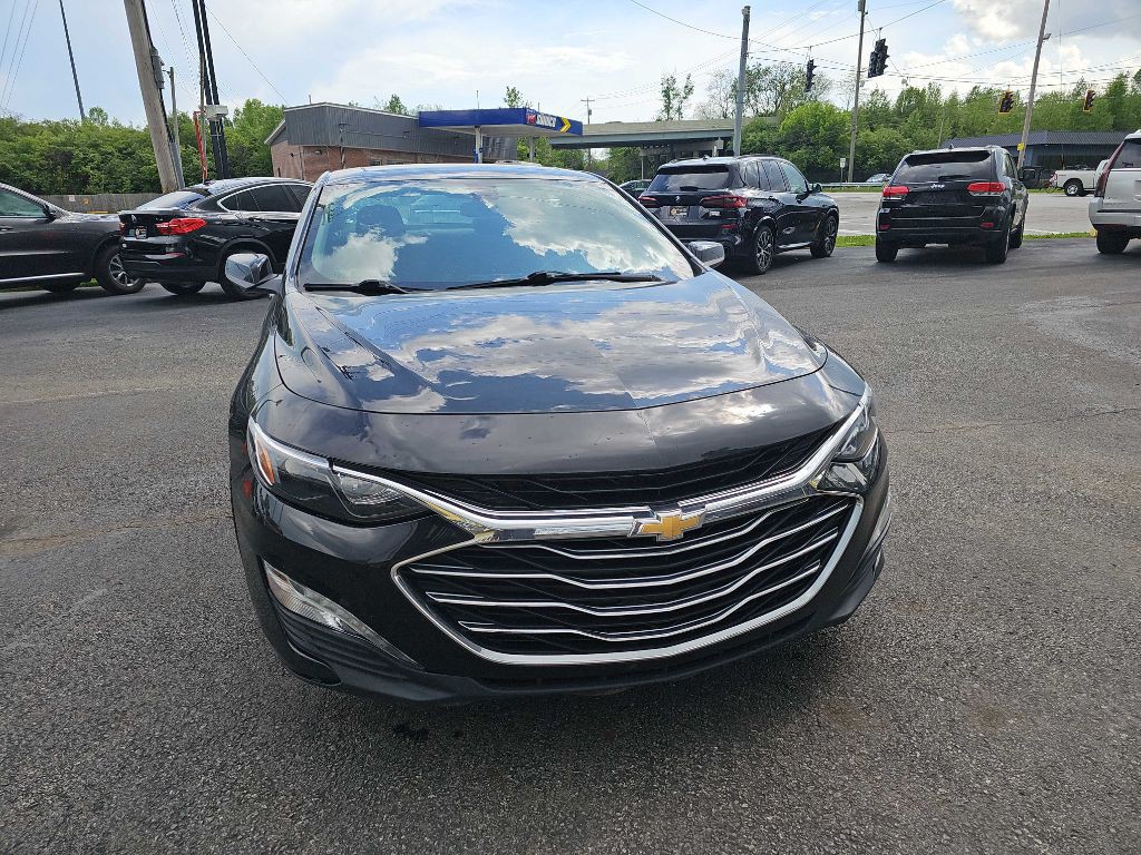 2019 Chevrolet Malibu Image 3