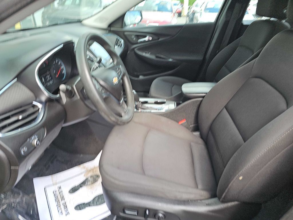 2019 Chevrolet Malibu Image 21