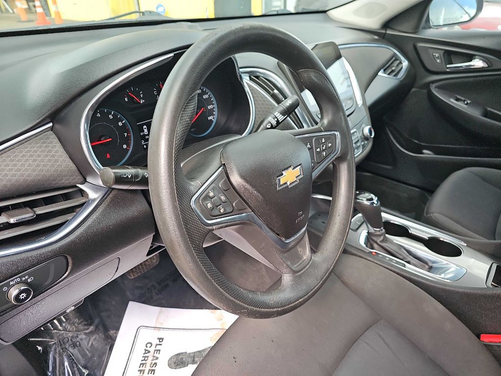 2019 Chevrolet Malibu Image 24