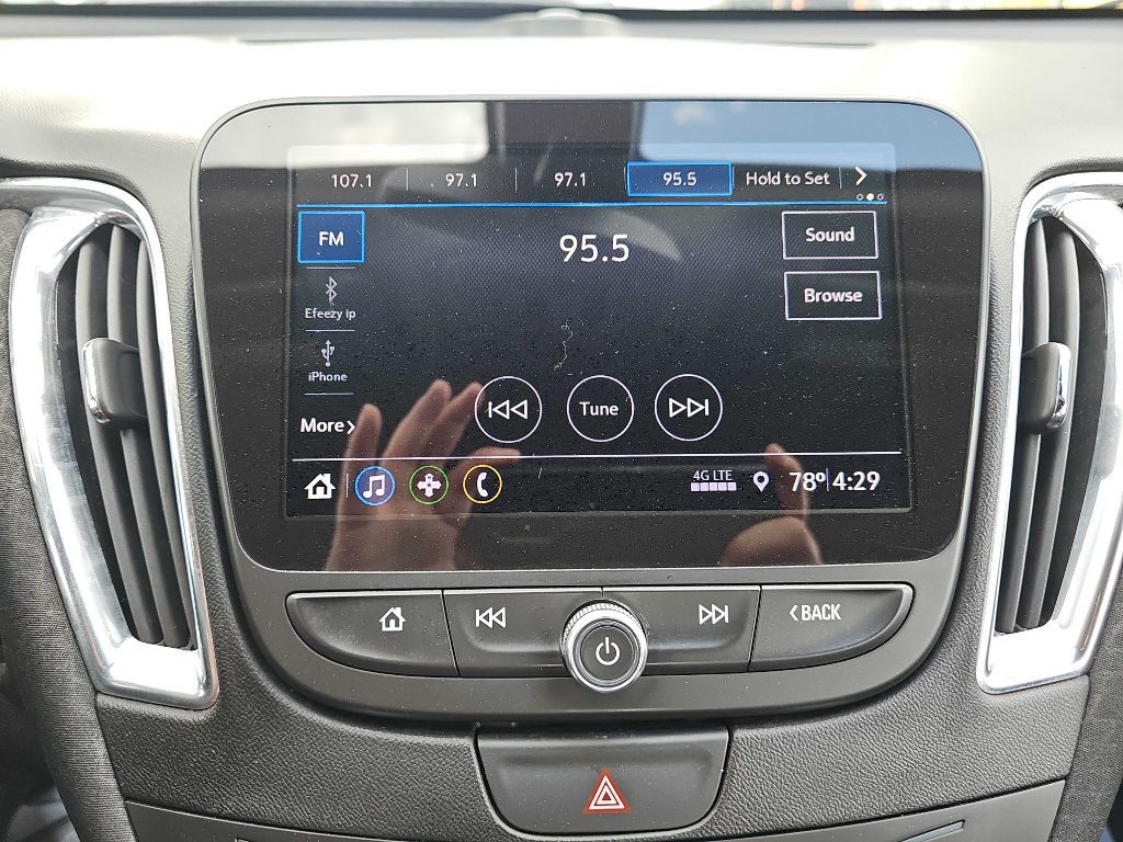 2019 Chevrolet Malibu Image 35
