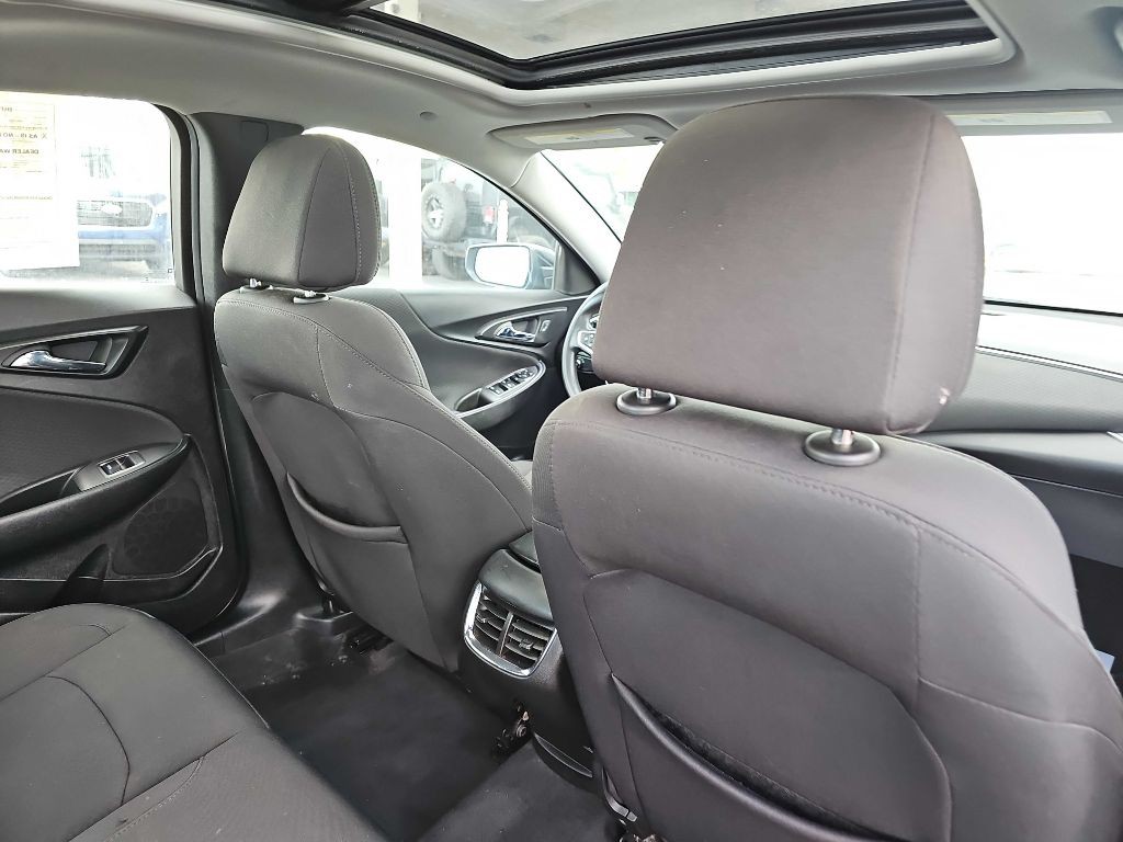 2019 Chevrolet Malibu Image 41
