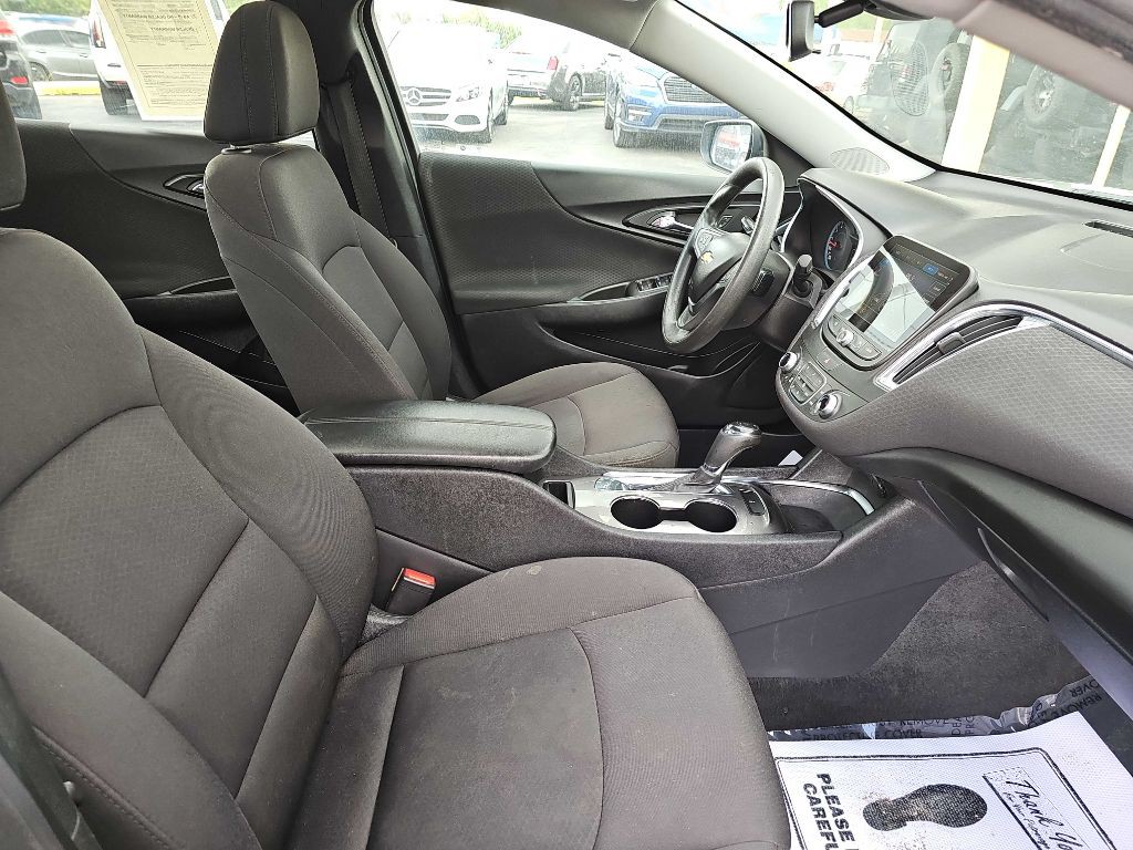 2019 Chevrolet Malibu Image 42