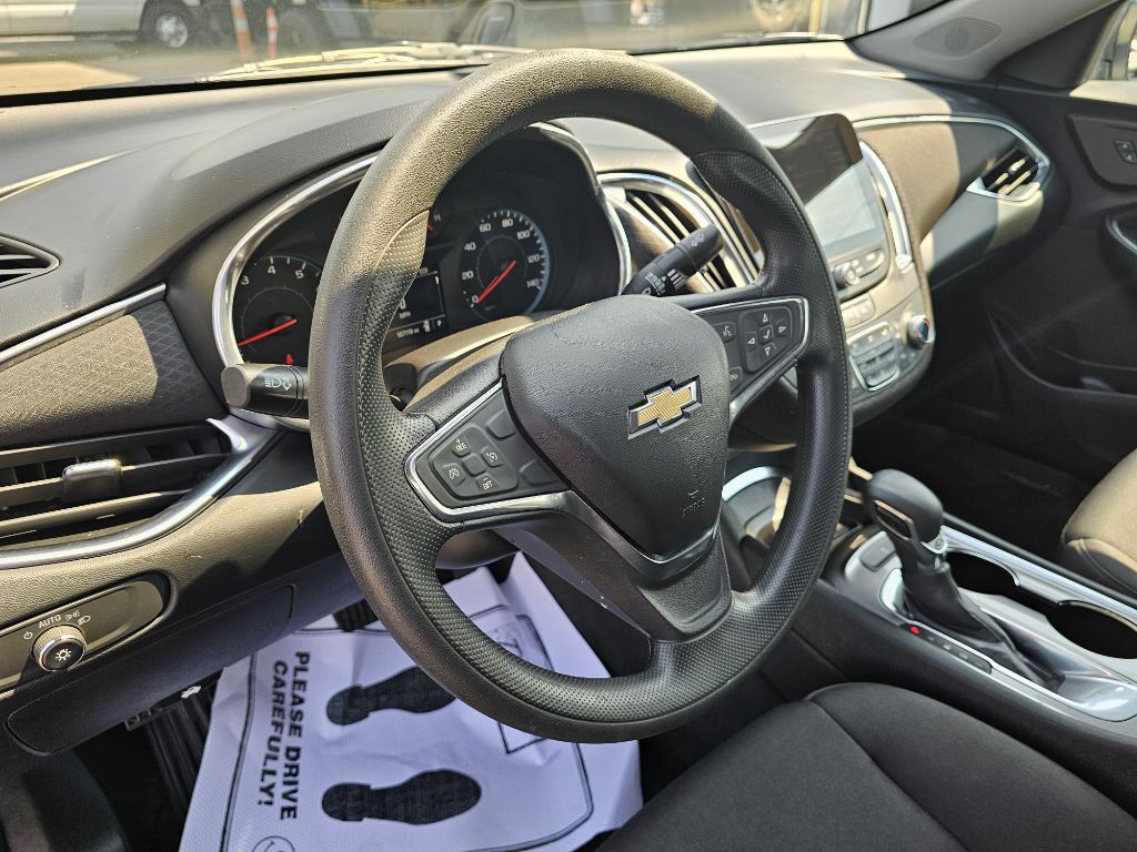 2021 Chevrolet Malibu Image 12