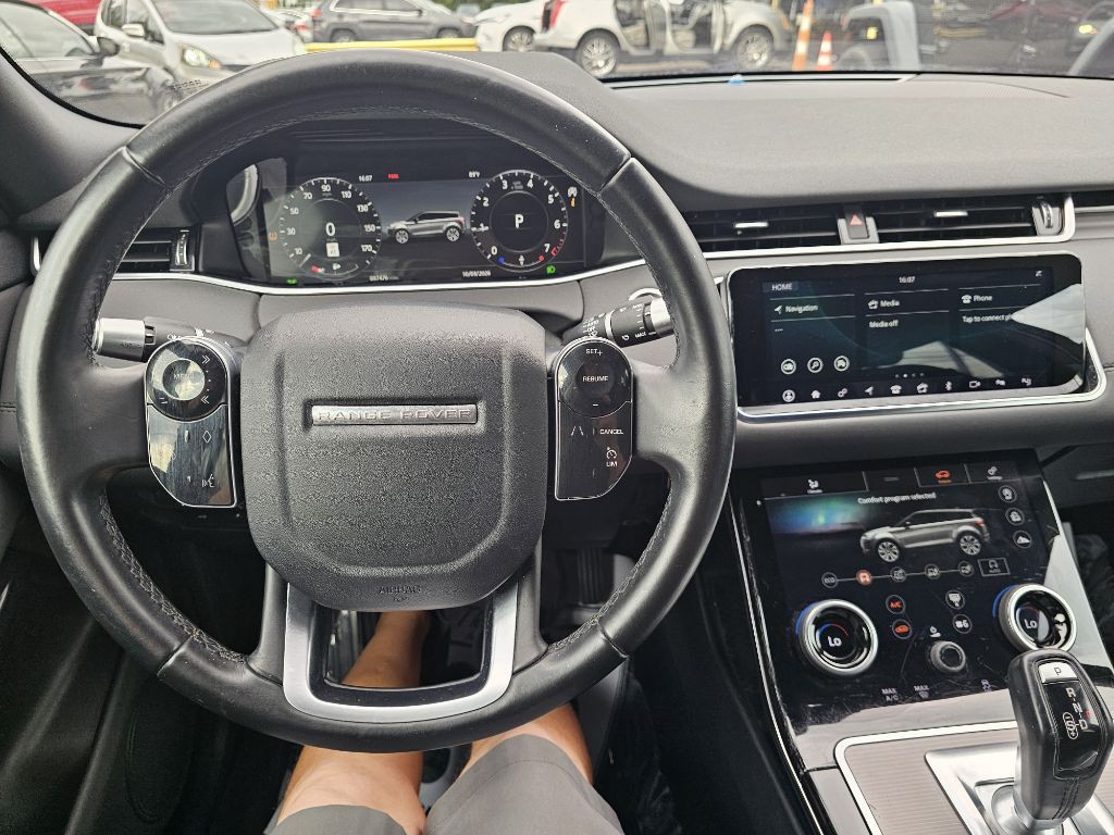 2020 Land Rover Range Rover Evoque Image 26