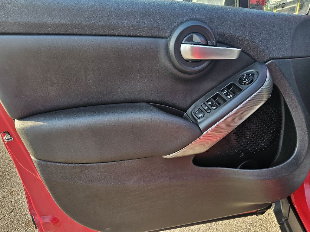 2021 FIAT 500 Image 24