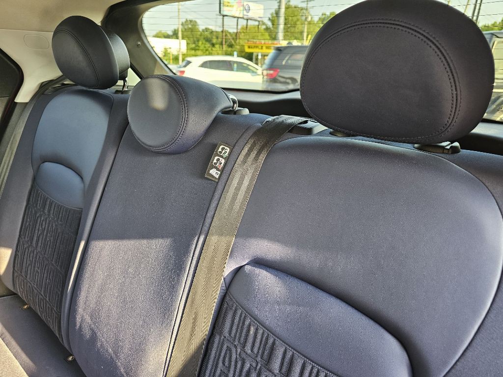 2021 FIAT 500 Image 38
