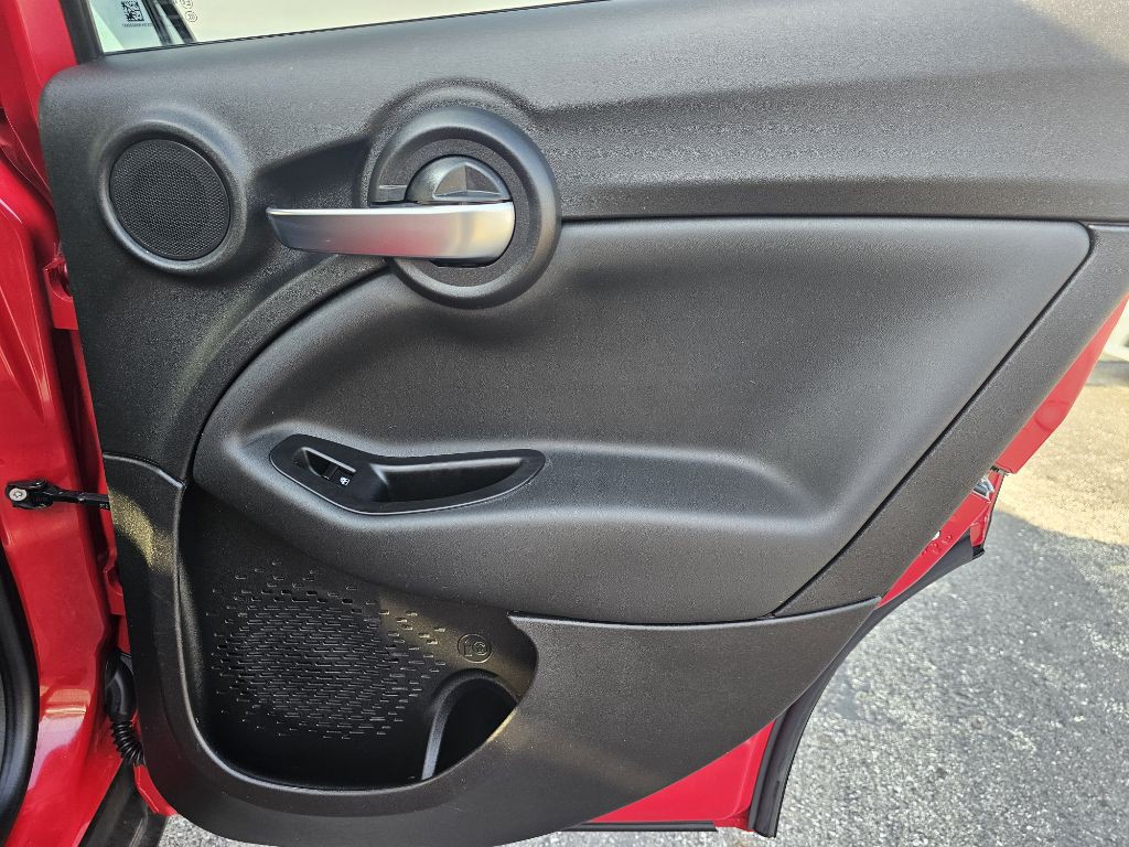 2021 FIAT 500 Image 45