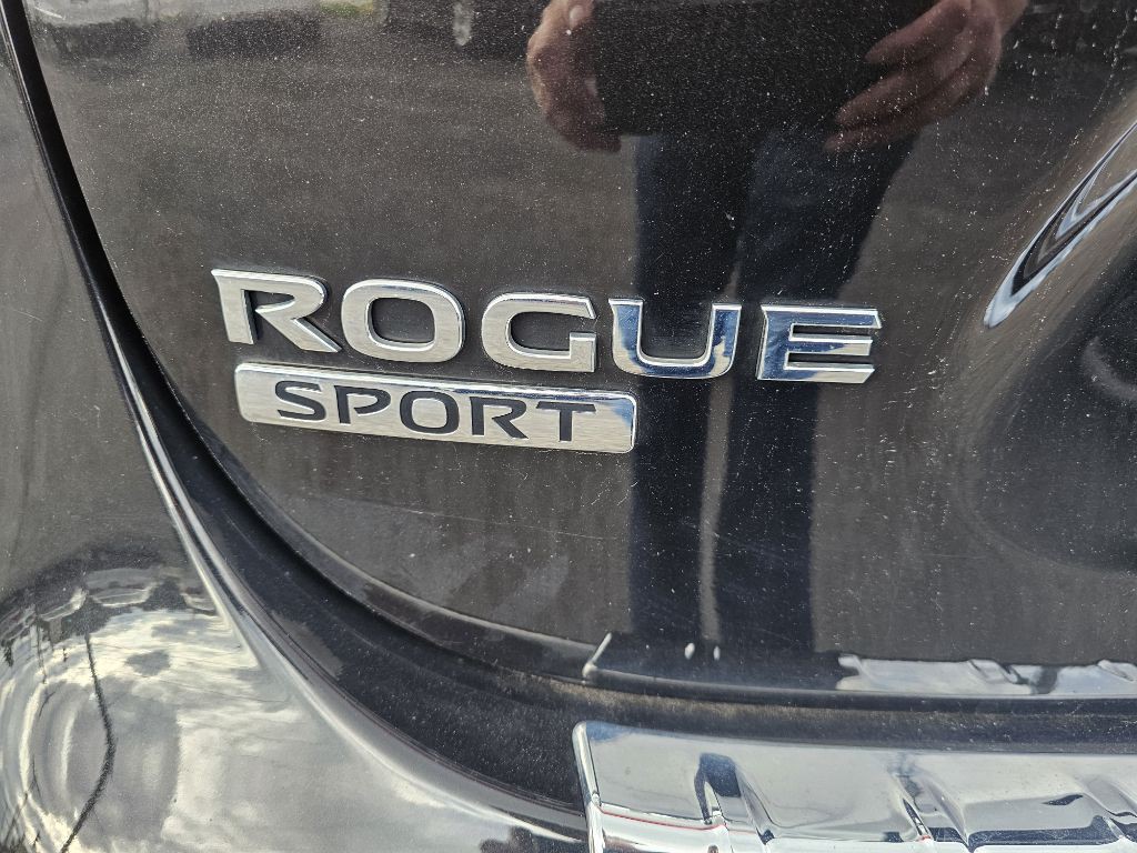 2022 Nissan Rogue Image 17