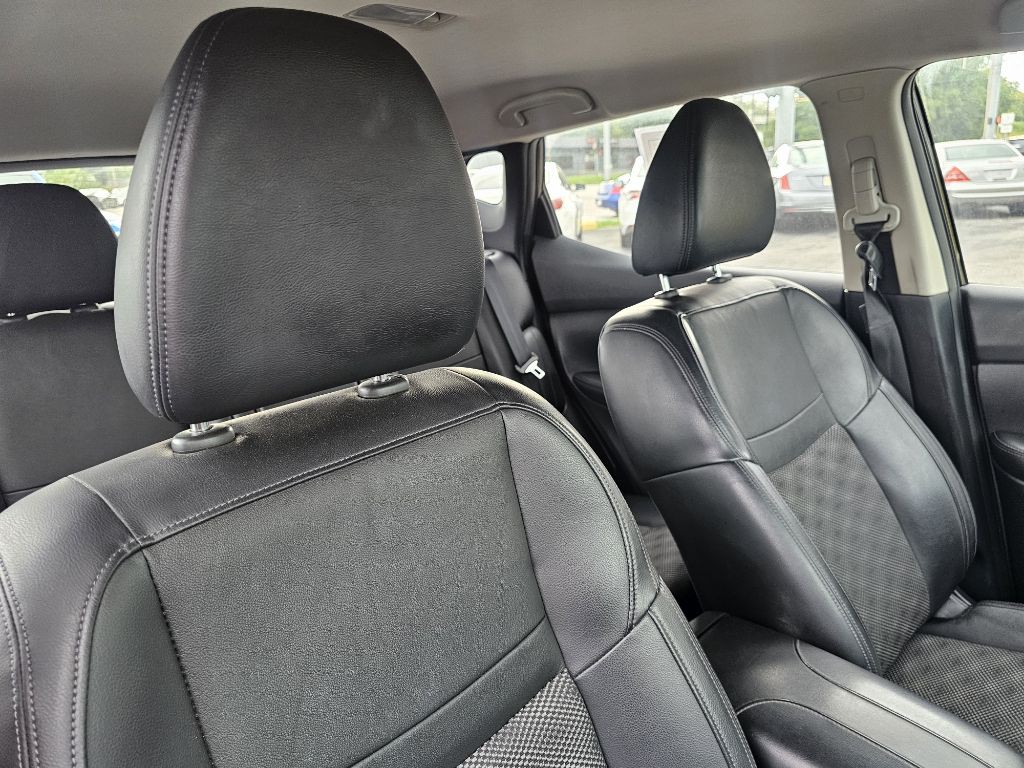 2022 Nissan Rogue Image 42