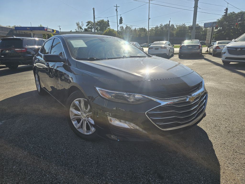 2019 Chevrolet Malibu Image 1