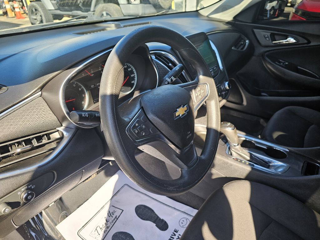 2019 Chevrolet Malibu Image 10