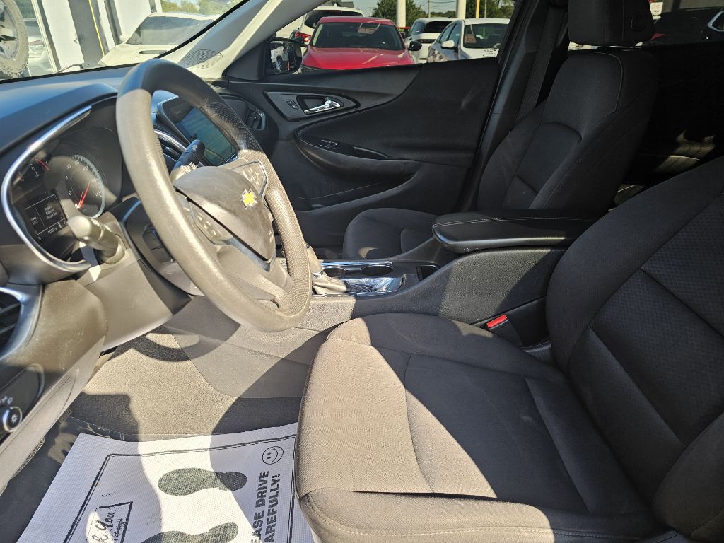 2019 Chevrolet Malibu Image 11