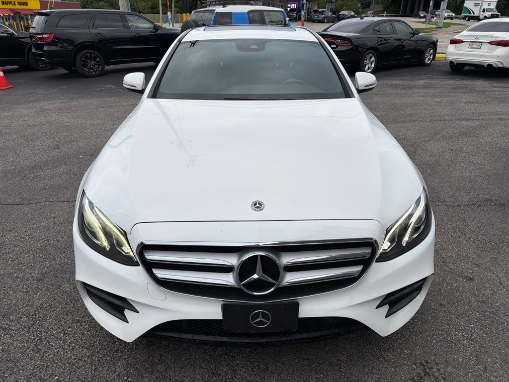 2017 Mercedes-Benz E-Class Image 4