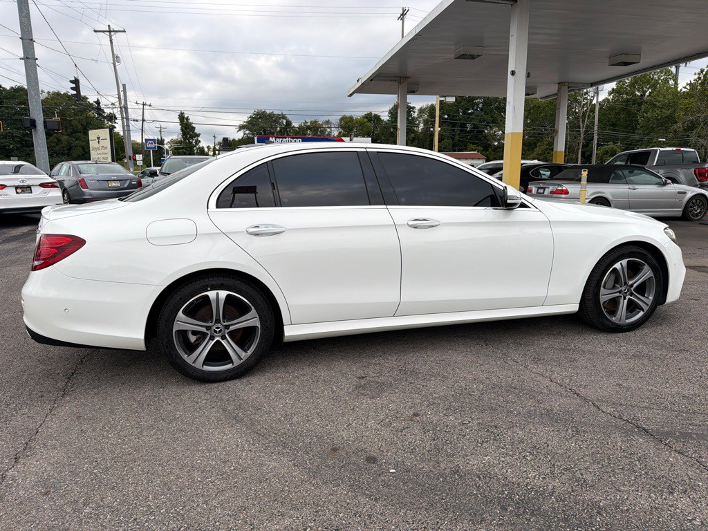 2017 Mercedes-Benz E-Class Image 16