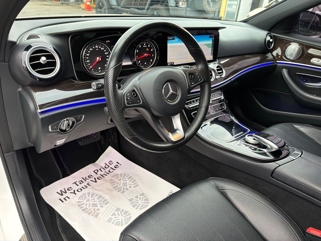 2017 Mercedes-Benz E-Class Image 28