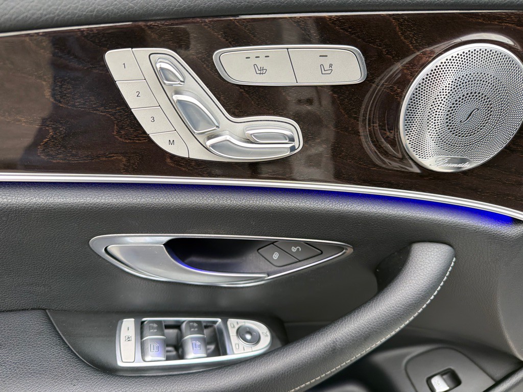 2017 Mercedes-Benz E-Class Image 31