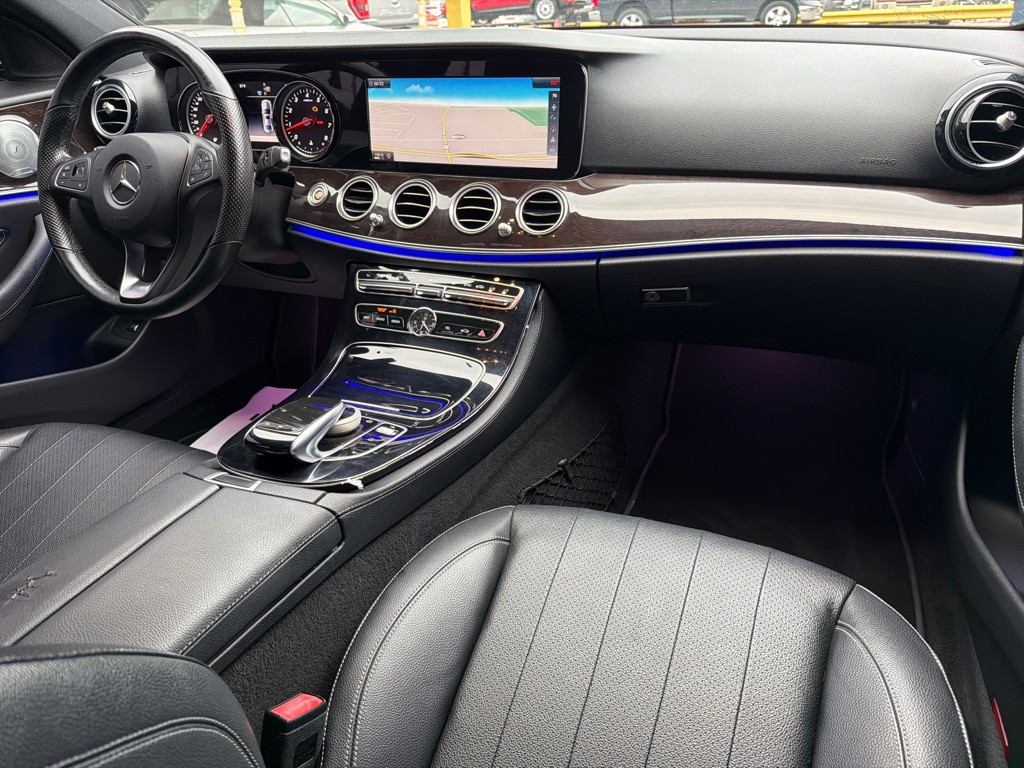 2017 Mercedes-Benz E-Class Image 38