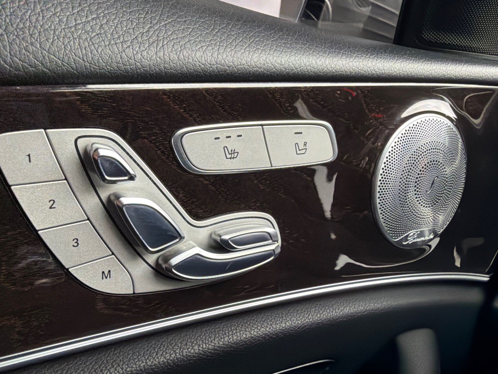 2017 Mercedes-Benz E-Class Image 62