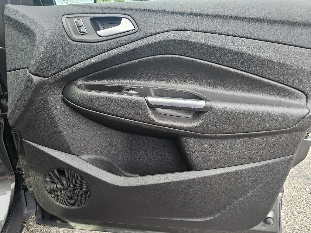 2016 Ford Escape Image 41