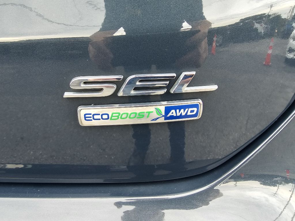 2019 Ford Edge Image 14