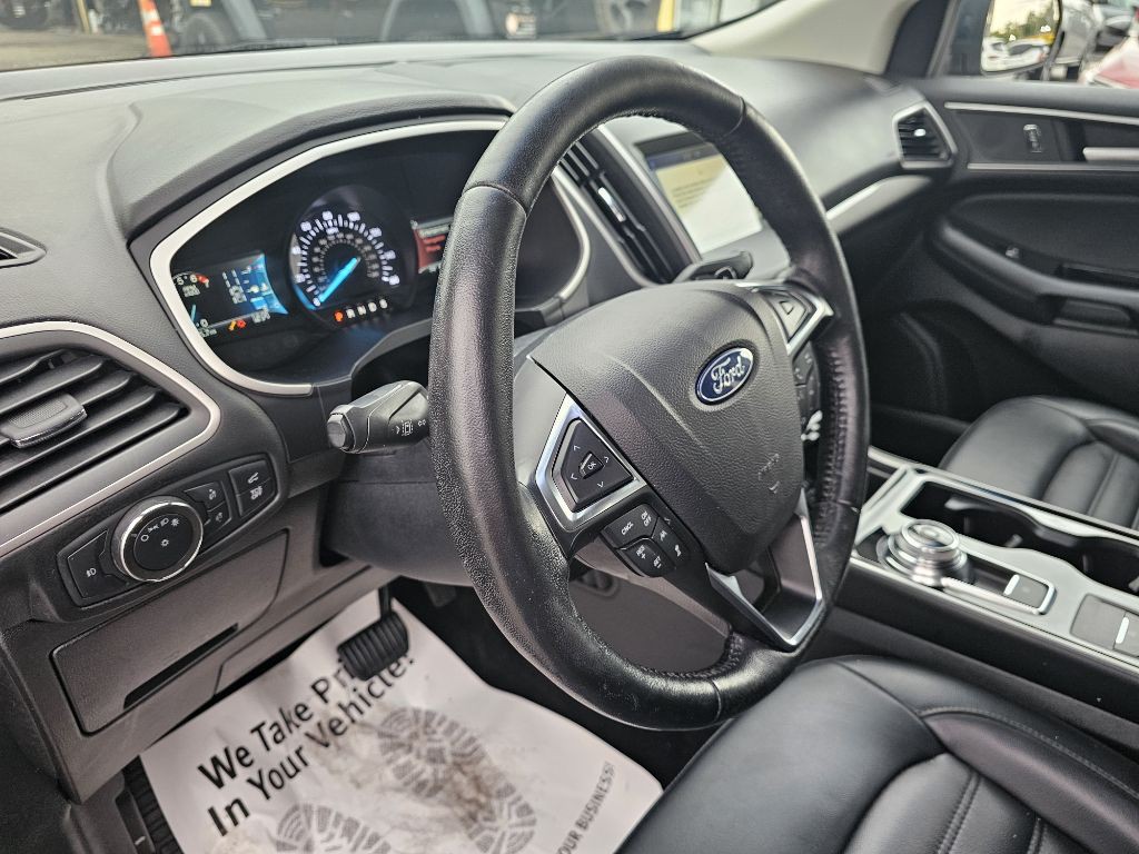 2019 Ford Edge Image 19