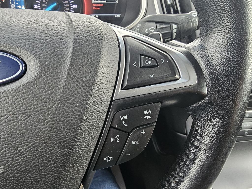 2019 Ford Edge Image 30
