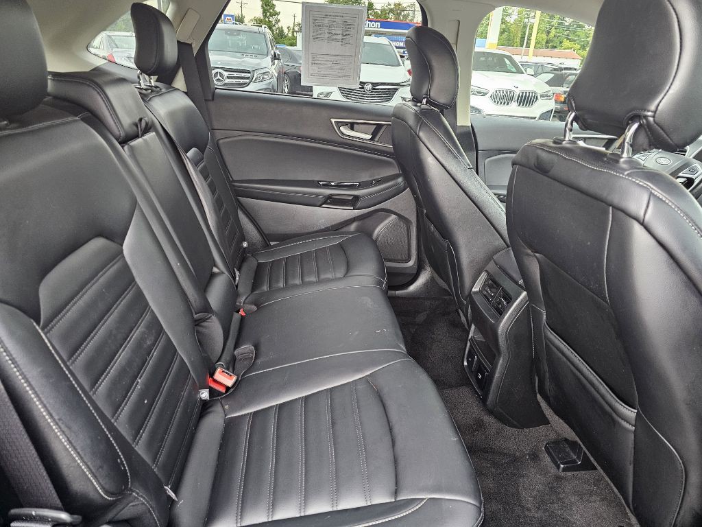 2019 Ford Edge Image 38