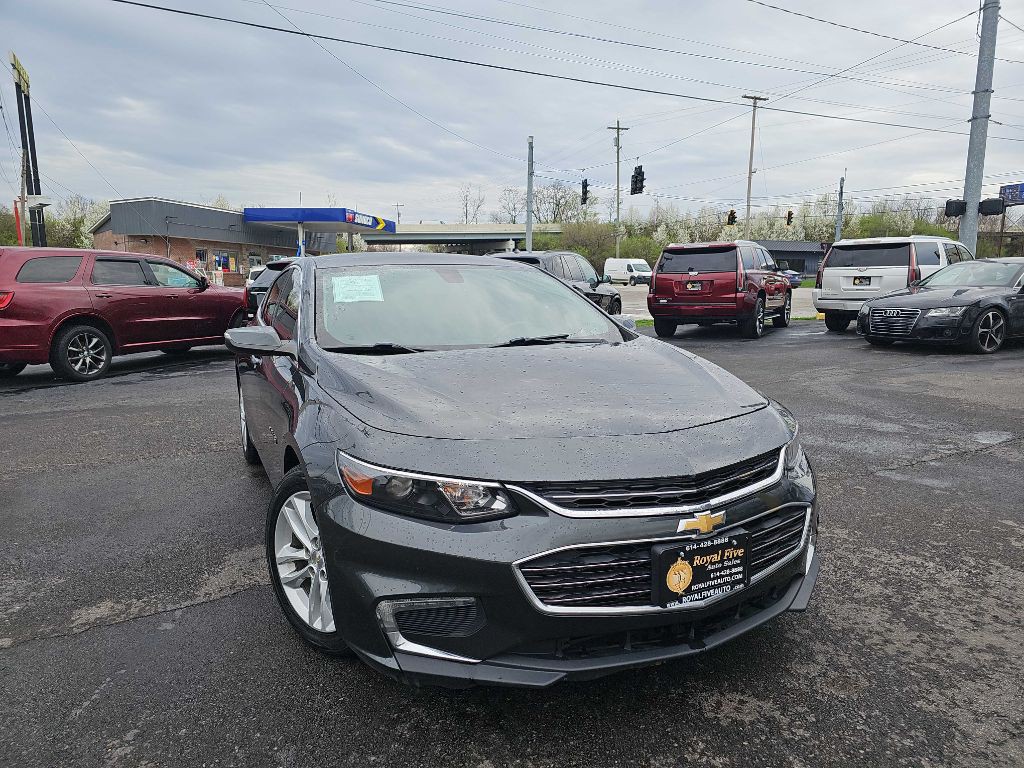 2016 Chevrolet Malibu Image 2