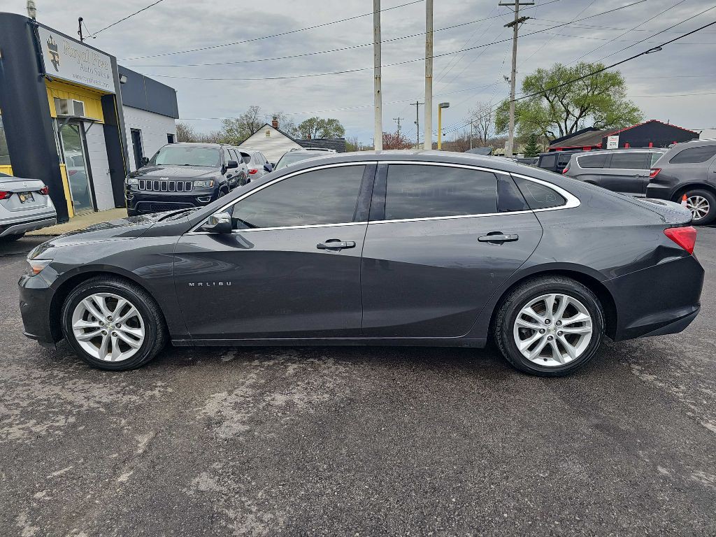 2016 Chevrolet Malibu Image 12