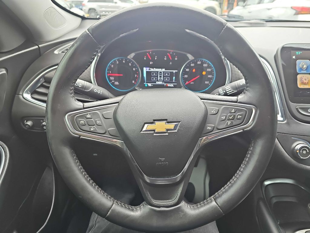 2016 Chevrolet Malibu Image 30