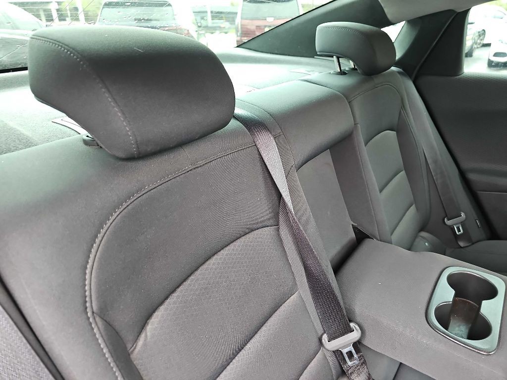 2016 Chevrolet Malibu Image 45