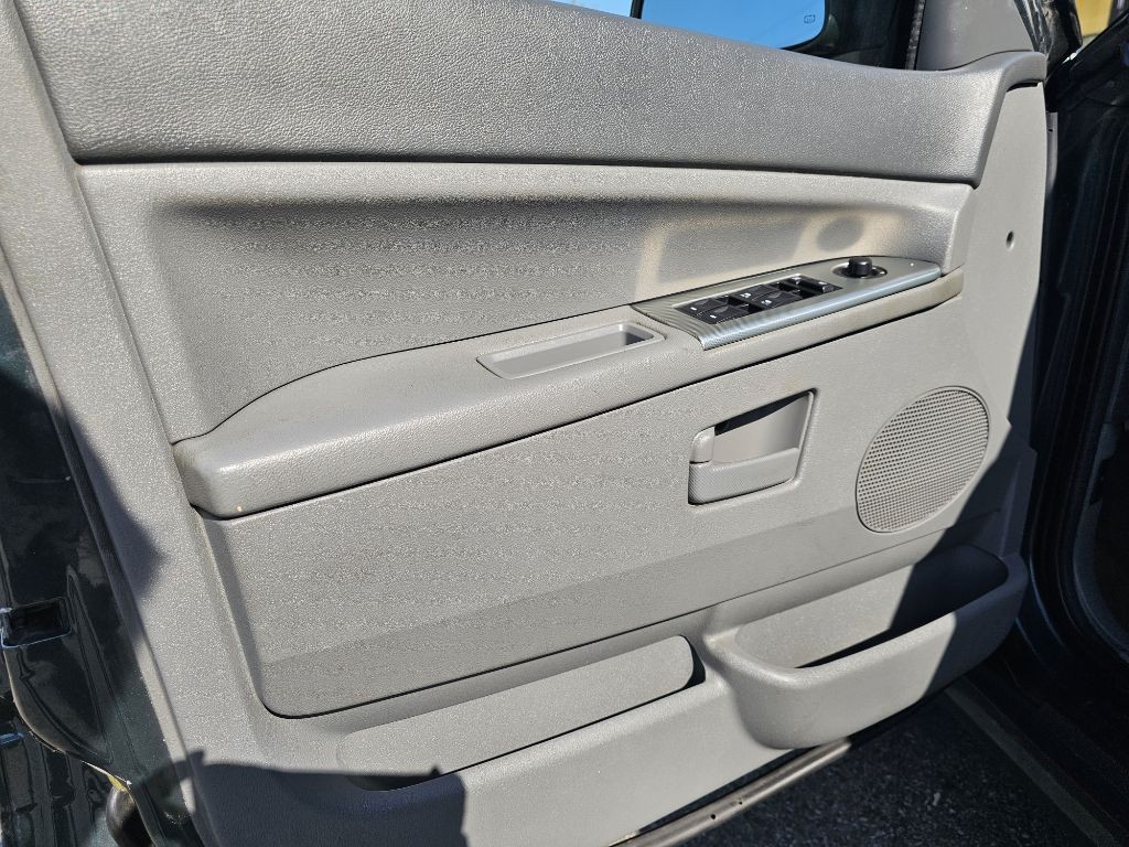 2006 Jeep Grand Cherokee Image 18