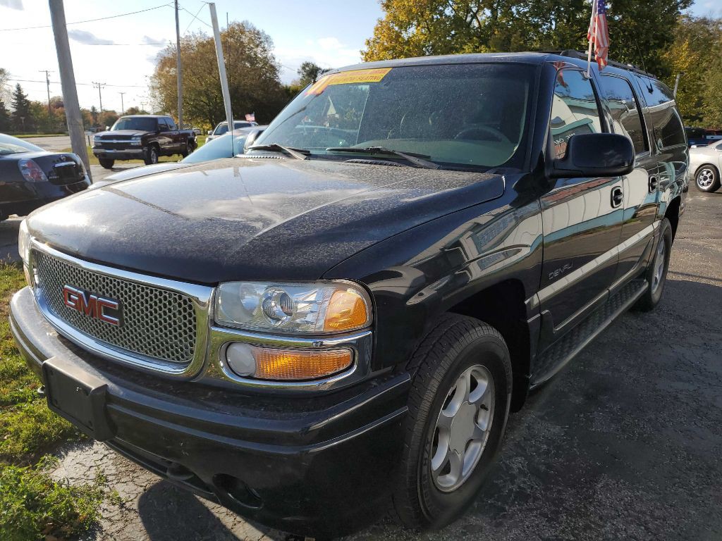 2001 GMC Denali Image 2