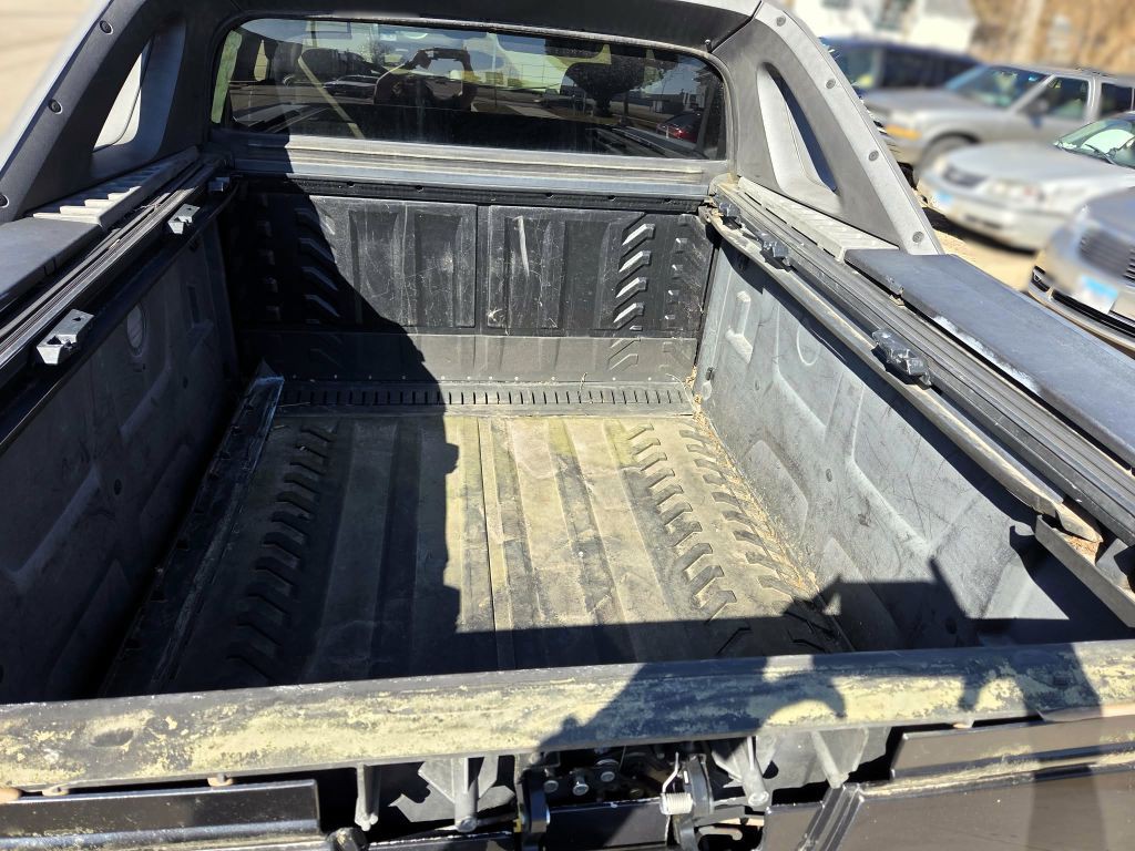 2005 Chevrolet Avalanche Image 5