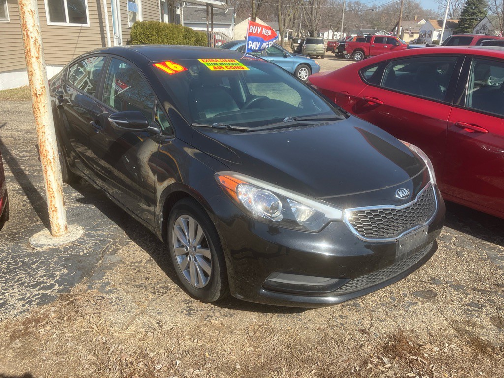 2016 Kia Forte Image 1