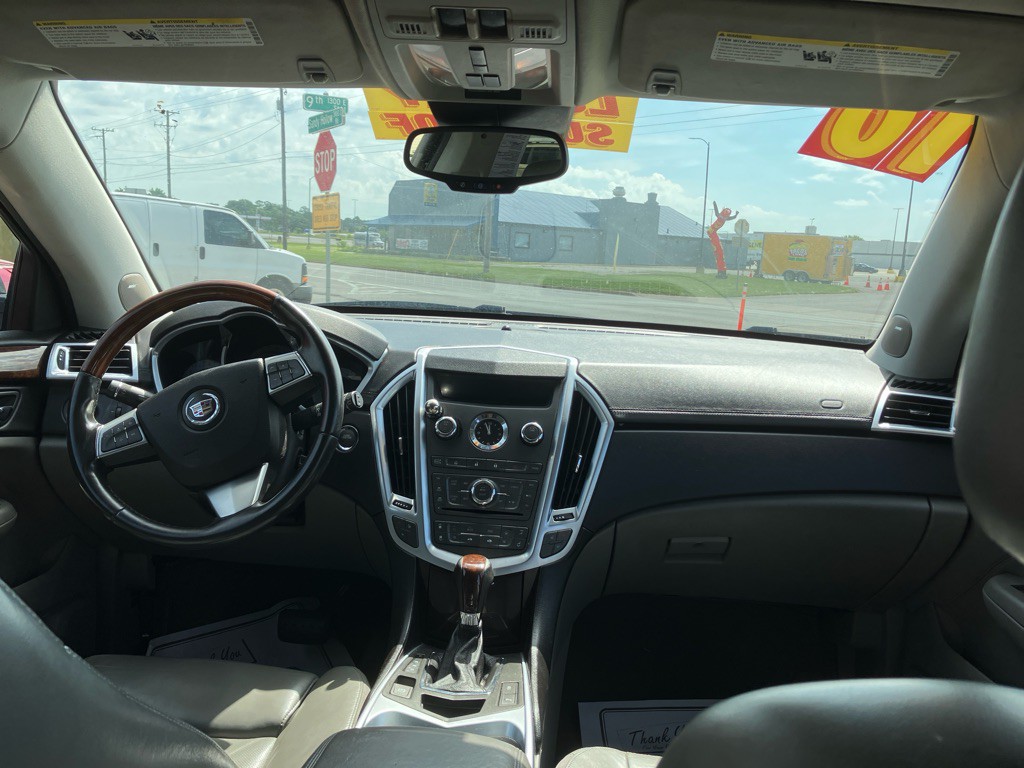2010 Cadillac SRX Image 10